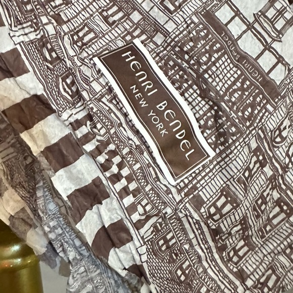 Henri Bendel Wrapping Paper Tissue Paper 🤍🤎 2 sheets - Picture 1 of 14